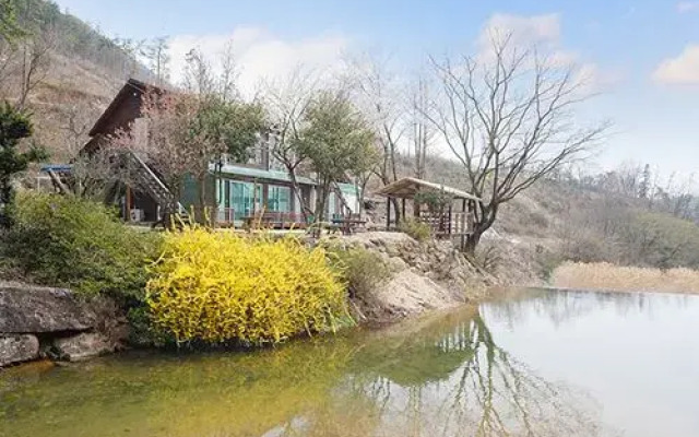 Suncheon Pool Valley Pension
