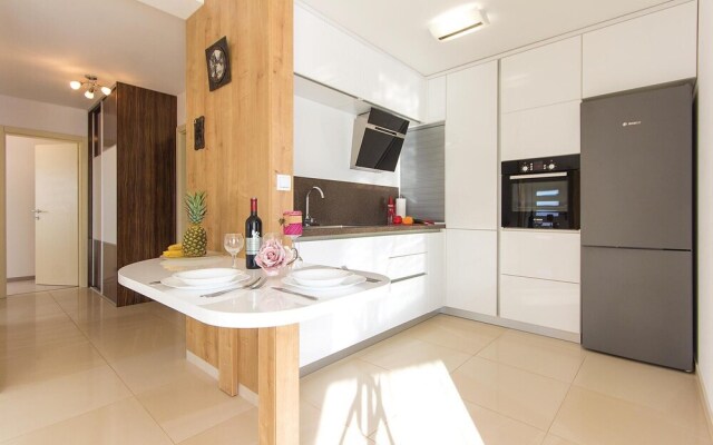 Nice Home in Medulin With Wifi and 3 Bedrooms