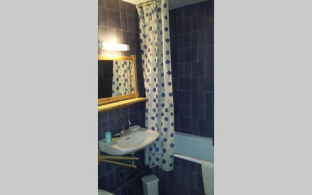 Appart en rez de jardin clos face au Mont BLANC