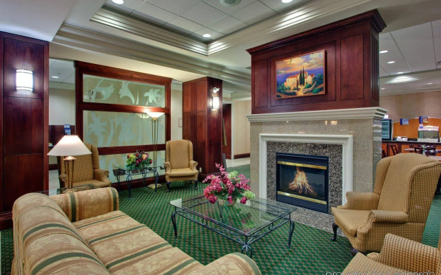 Holiday Inn Express & Suites Milton by IHG