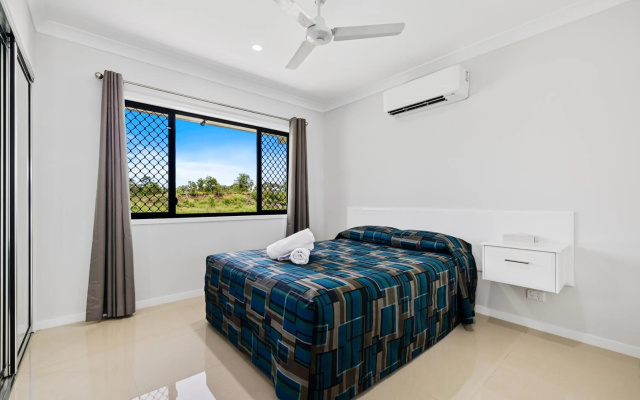 Casa Nostra Motel – Guest Rooms – Parkhurst