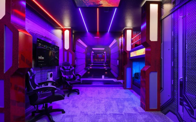 Storey Lake 10br Lakeview Home Pool/spa Game Room