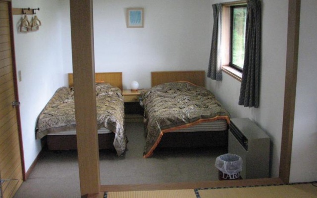 Rental Lodge WHITE RABBIT Madarao kogen Cottage ALICE – Guest Rooms – Iiyama