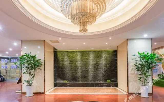 Jinhai International Hotel (Yueyang Tower Pedestrian Street)