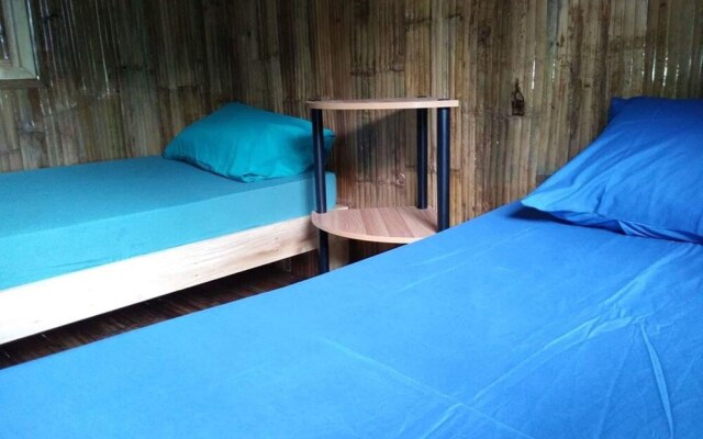 AivyMaes Divers Paradise Dauin - Hostel