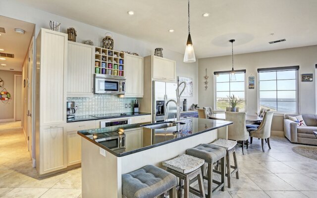 Diamond Beach 701 - Queen of Diamonds