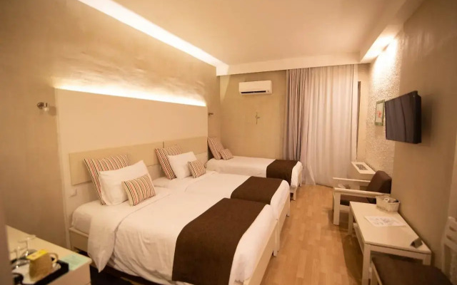 Nidimos Hotel