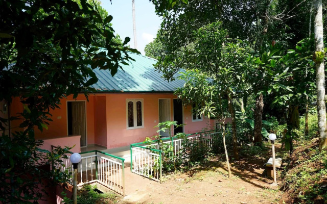 OYO 23317 Eden Farm House