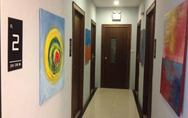 iCheck inn Gems Center Silom