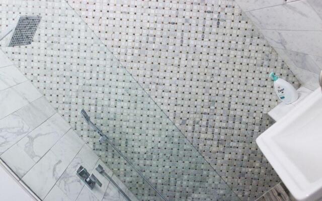 Best Location 7BR Next to FR Quarter! By YouRent