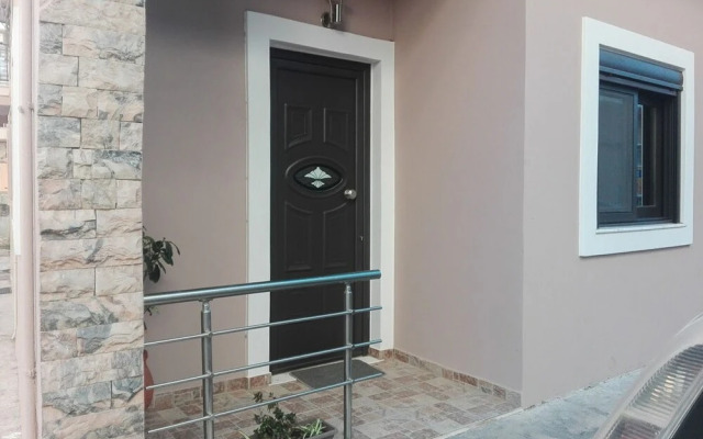 Cozy Flat Attic near Beach & Venetian Port