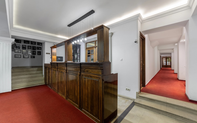 Arc de Triomphe by CityBookings