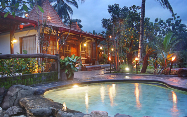 Joglo Plawang Villa & Resort