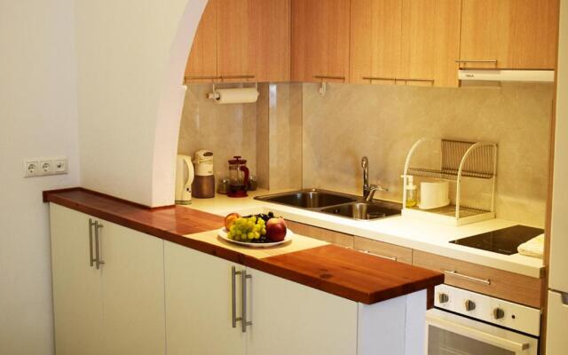 Studio Agia Marina Koropi