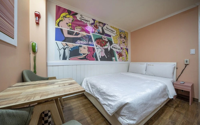 Cube Motel