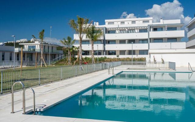 2313-Amazing new luxury apartment with three bedrooms