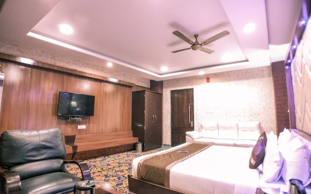 Hotel Vishnu Empire