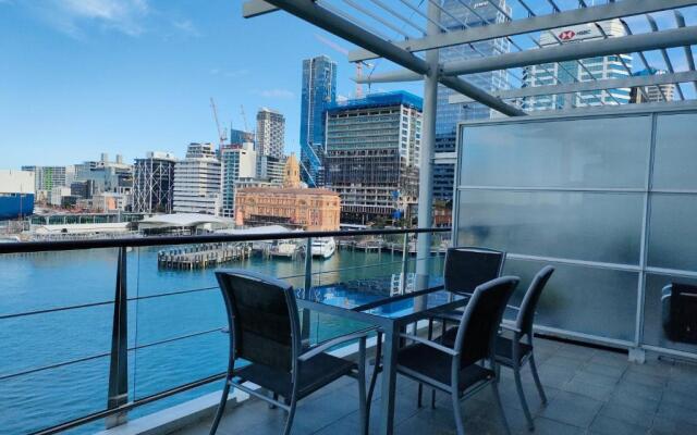 Sea View Princes Wharf Apartments