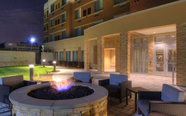 Courtyard by Marriott Detroit Farmington