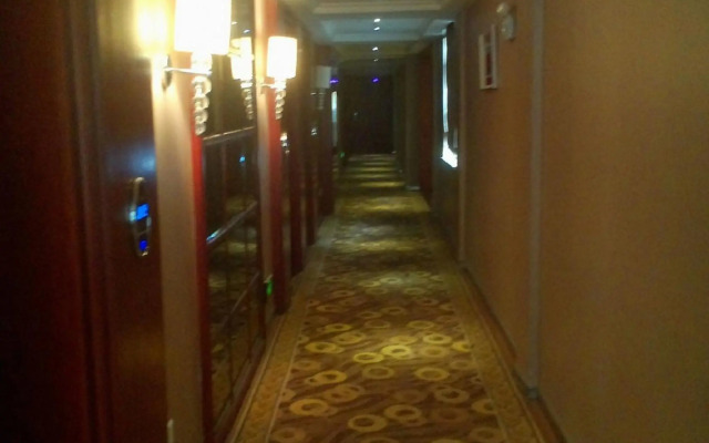 Tianshang Renjian Motel