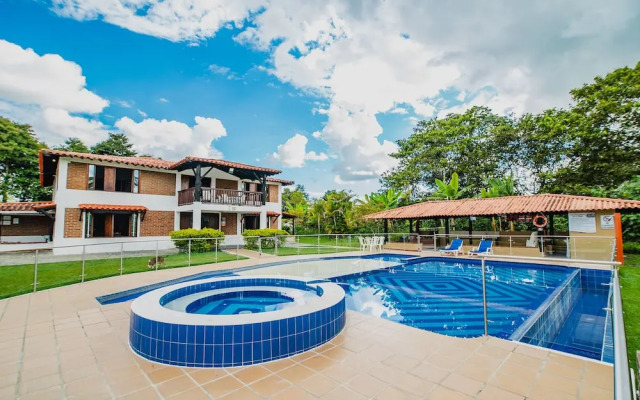 Sol y Luna Country House in Quindo