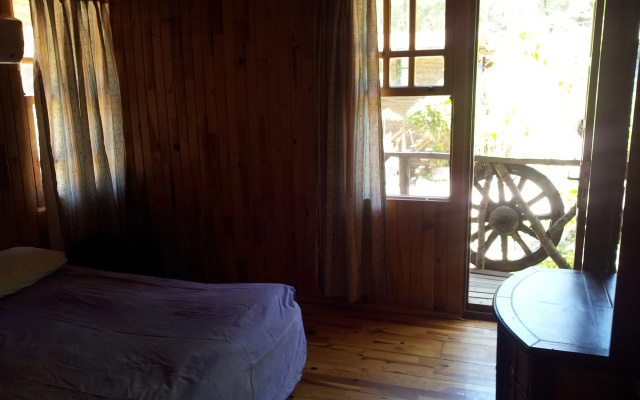 Kadir's Tree Houses