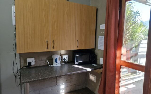 Ibis Place Guest House