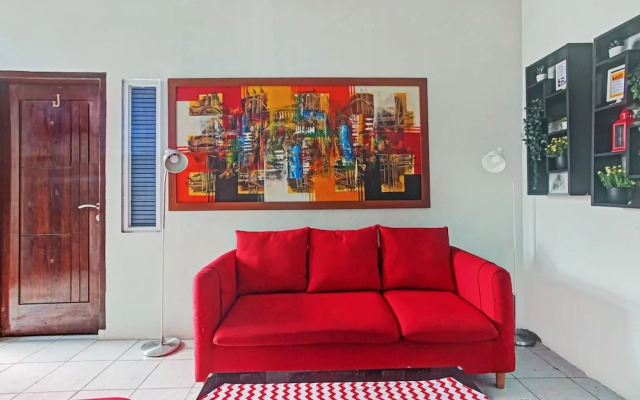 Box House by OYO Rooms
