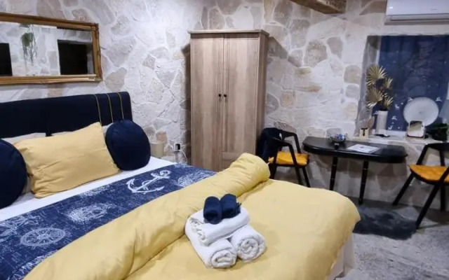 Stone studio