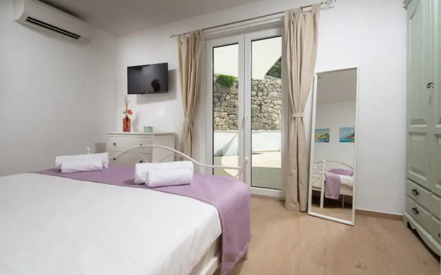 Casa Di Nika Private Heated Pool and Jacu