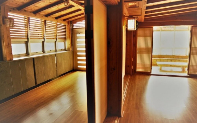 Seogwipo Wemegoong Pension