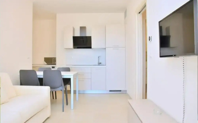 Charming Apartment With Panoramic Views