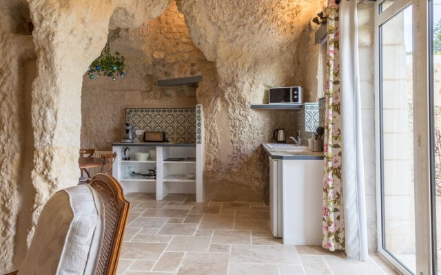 Gîtes troglodytes de la Rochère