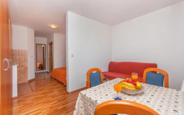 Apartments Ricina