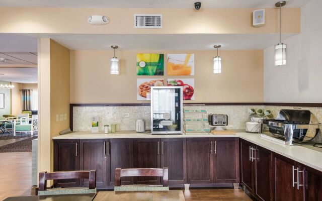 Quality Inn & Suites Quincy - Downtown