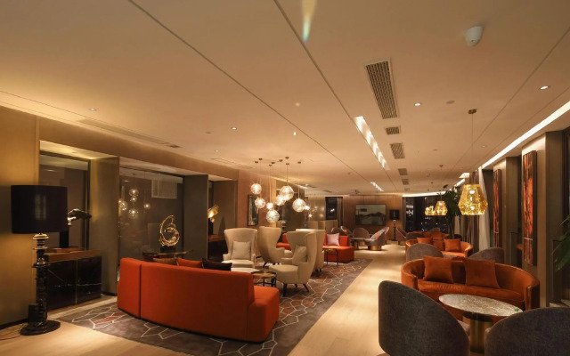 Ruisheng International Business Club Hotel