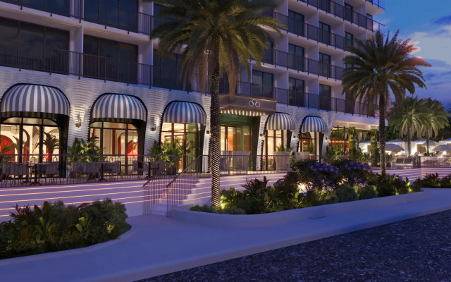 Cirque St. Armands Beachside