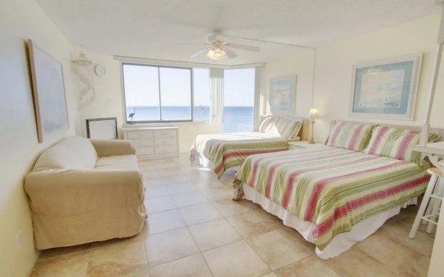 Top of the Gulf by Emerald View Management