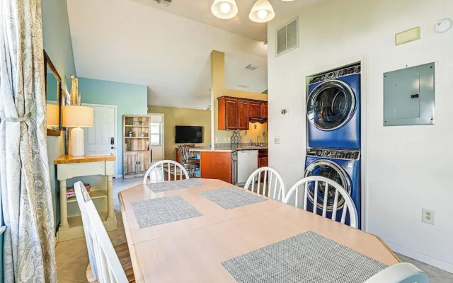 Sunny Canal-view Villa w/ Lanai in Sebring!