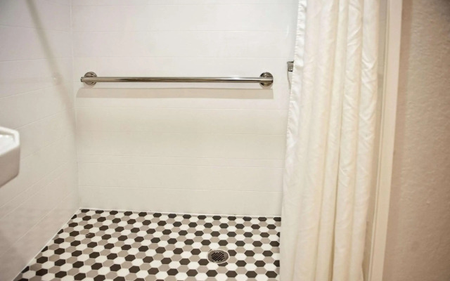 Comfort Suites Clearwater - Dunedin