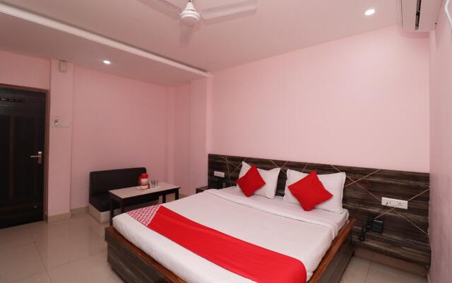 Capital O 30234 Hotel Shri Sai Amrit