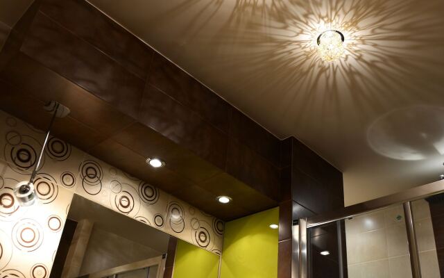 Angel Plaza Apartments