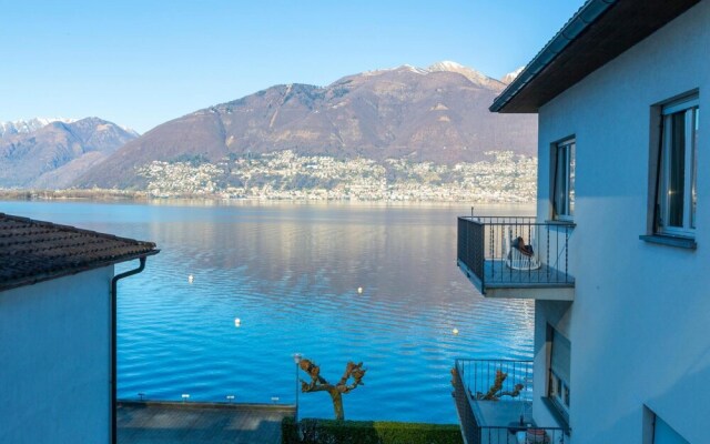 Garden On The Lake in Gambarogno Vira