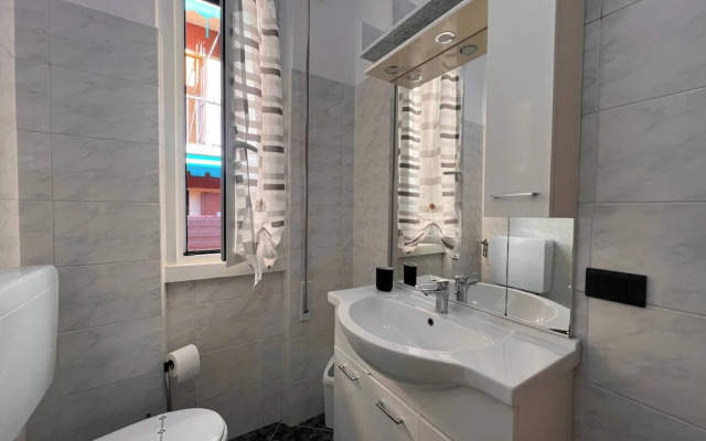 Inviting 1-bedroom flat with Balcony