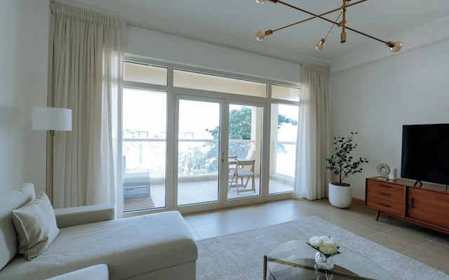 1BR with Ocean Views Palm Jumeirah