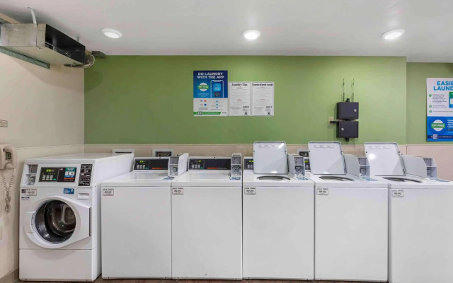 Extended Stay America Suites - Denver - Airport