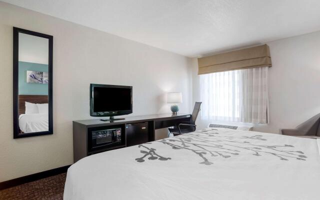 Sleep Inn & Suites Auburn Campus Area I-85