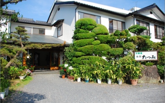 Yufuin Ryokan Tatsumi