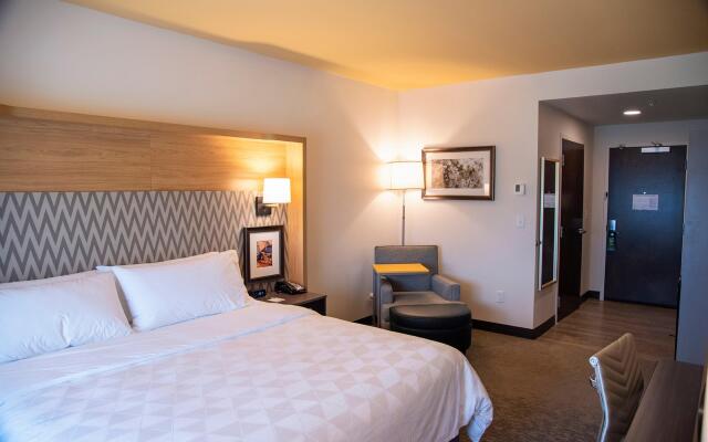 Holiday Inn Hotel & Suites Savannah Airport - Pooler, an IHG Hotel