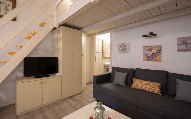 Close to San Pietro and Castel S Angelo Loft Gianicolo